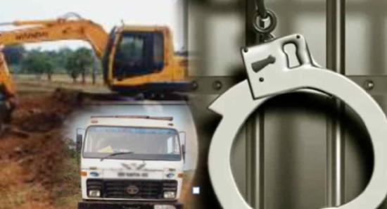 බලපත්‍ර නොමැතිව පස් කැණීම් කළ 2නෙක් අත්අඩංගුවට